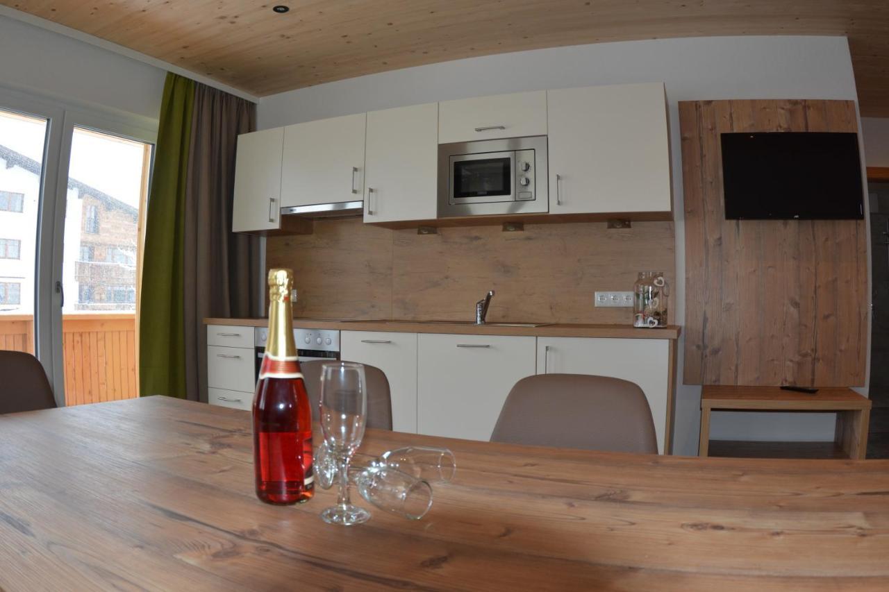 Apartment mit Balkon